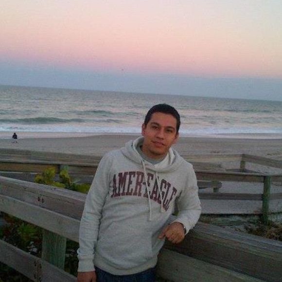 Meet your Posher, Carlos - Picture 1 of 1